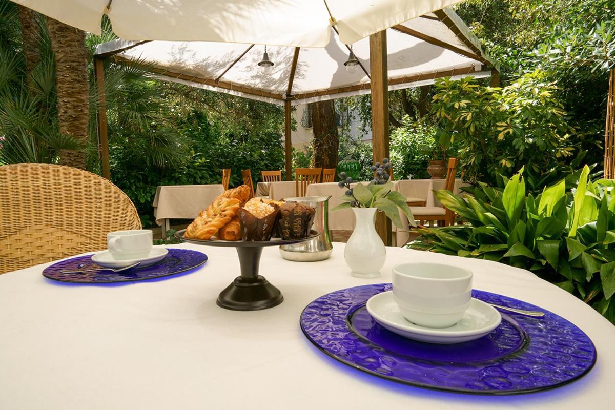Hotel Ausonia Follonica Dış mekan fotoğraf